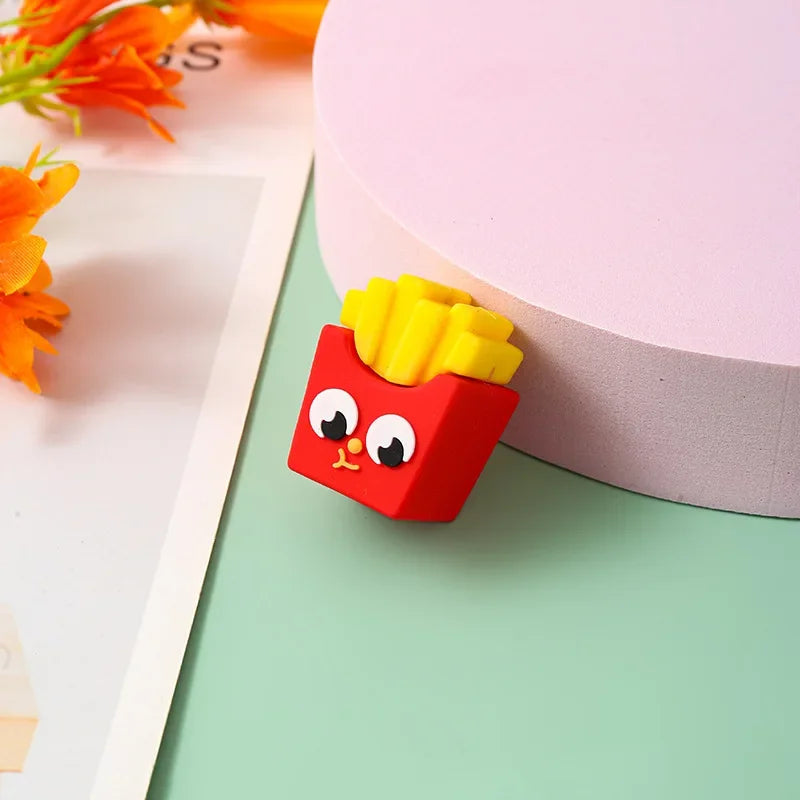 Bleistiftspitzer für Schüler, kawaii Cartoon-Tier- und Frucht-Design, niedlicher Anspitzer für Kinder, tolles Schulmaterial."