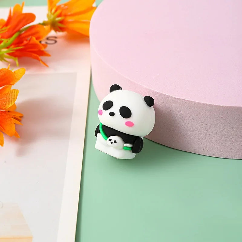 Bleistiftspitzer für Schüler, kawaii Cartoon-Tier- und Frucht-Design, niedlicher Anspitzer für Kinder, tolles Schulmaterial."