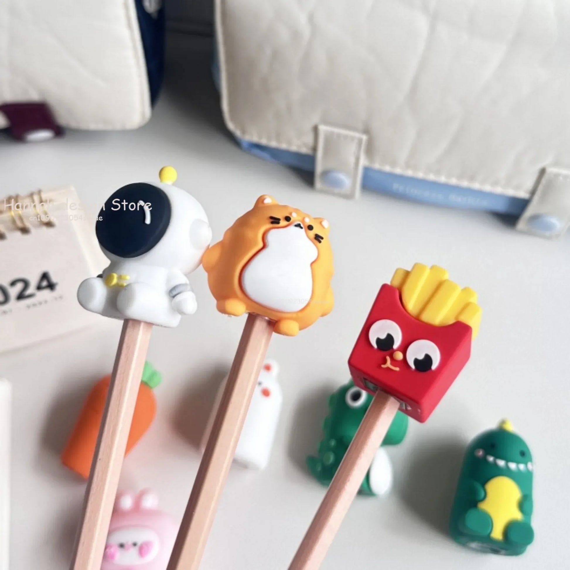 Bleistiftspitzer für Schüler, kawaii Cartoon-Tier- und Frucht-Design, niedlicher Anspitzer für Kinder, tolles Schulmaterial."